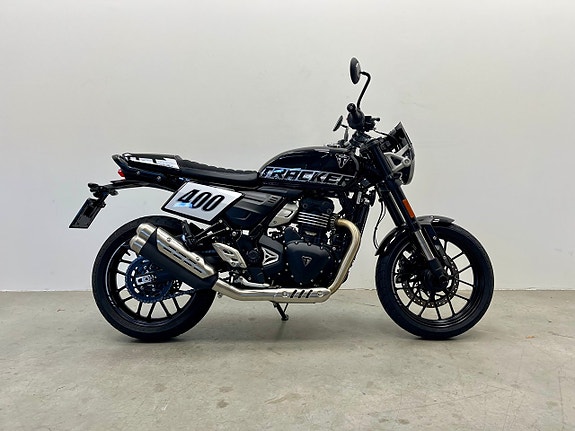 Triumph Tracker 400 i butik