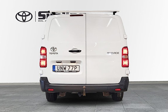 Toyota Proace 4 of 10