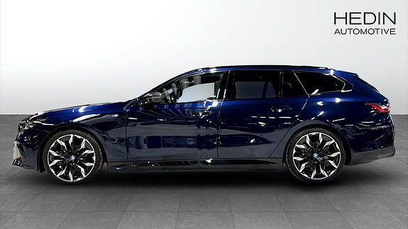 BMW i5 6 of 13