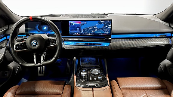 BMW i5 4 of 13
