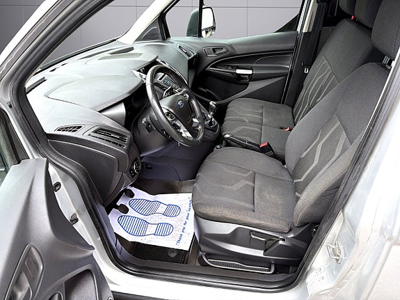 Ford Transit Connect 9 of 11