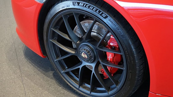 Porsche 911 Targa 4 GTS 6 of 6
