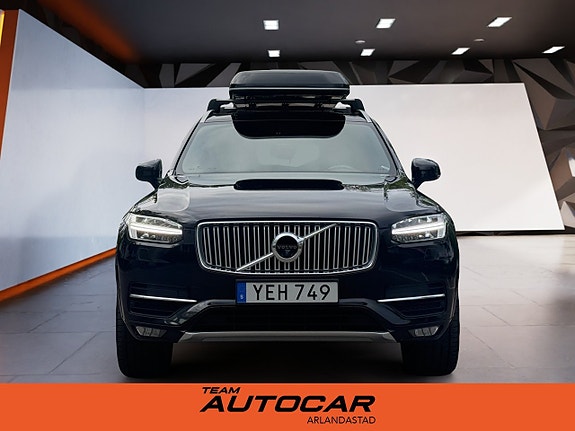 Volvo XC90 3 of 20