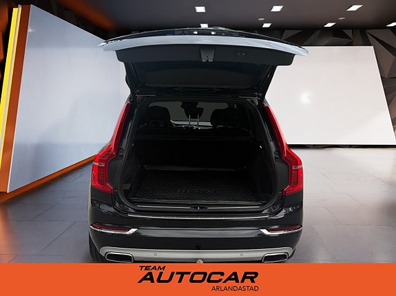 Volvo XC90 7 of 20