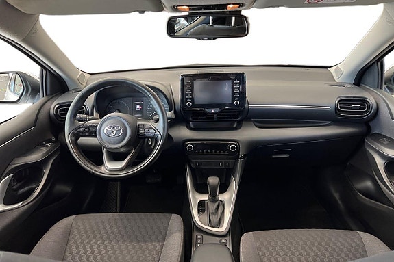 Toyota Yaris 9 of 21