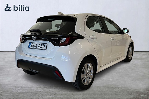 Toyota Yaris 19 of 21