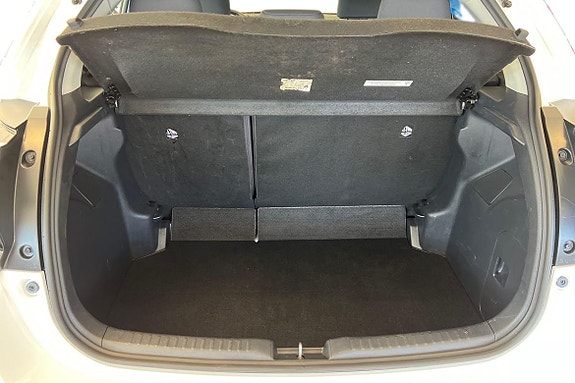Toyota Yaris 12 of 21