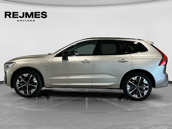 Volvo XC60 3 of 16