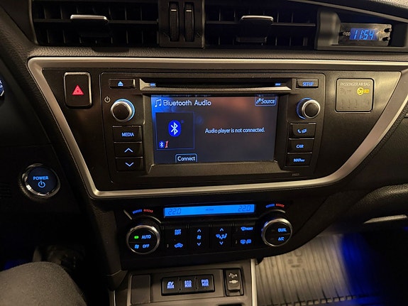 Toyota Auris 17 of 24