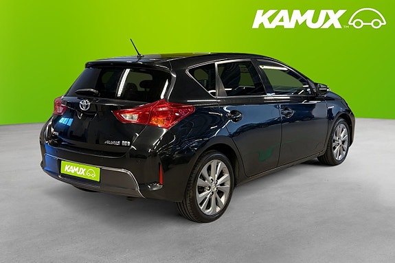 Toyota Auris 4 of 24
