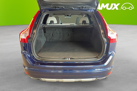Volvo XC60 8 of 20