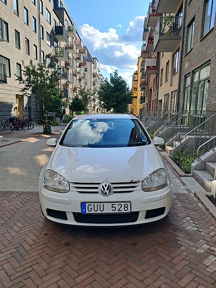Volkswagen Golf V 3 of 5