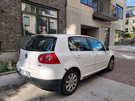 Volkswagen Golf V 4 of 5