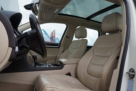 Volkswagen Touareg 7 of 28