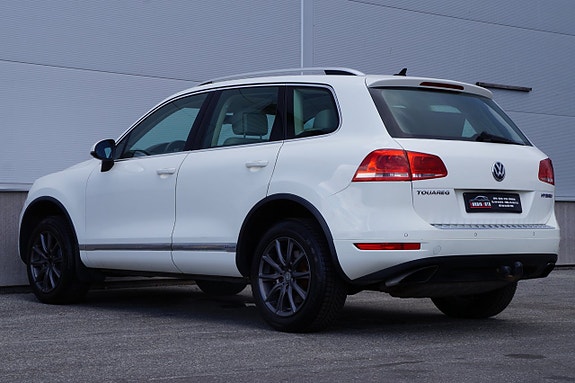 Volkswagen Touareg 4 of 28