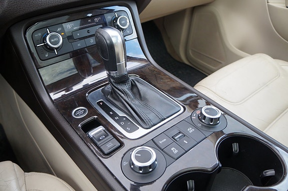 Volkswagen Touareg 21 of 28