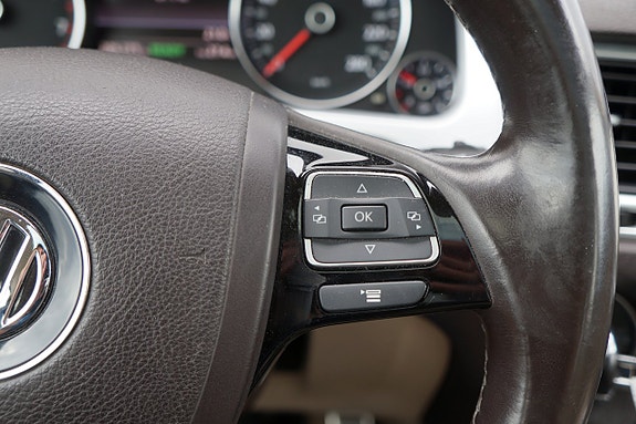 Volkswagen Touareg 17 of 28