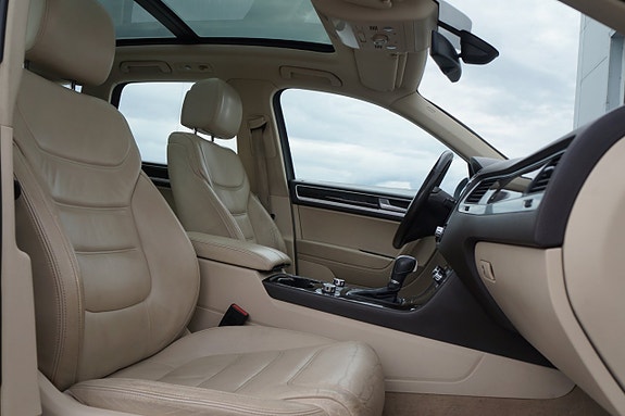 Volkswagen Touareg 13 of 28