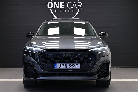Audi Q8 3 of 30