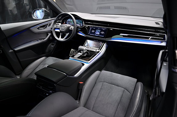 Audi Q8 15 of 30