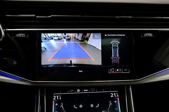 Audi Q8 26 of 30