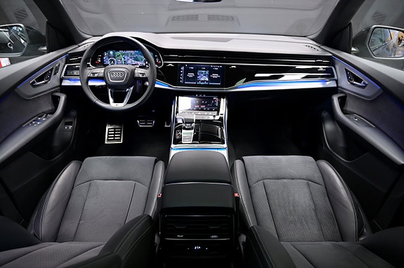 Audi Q8 17 of 30