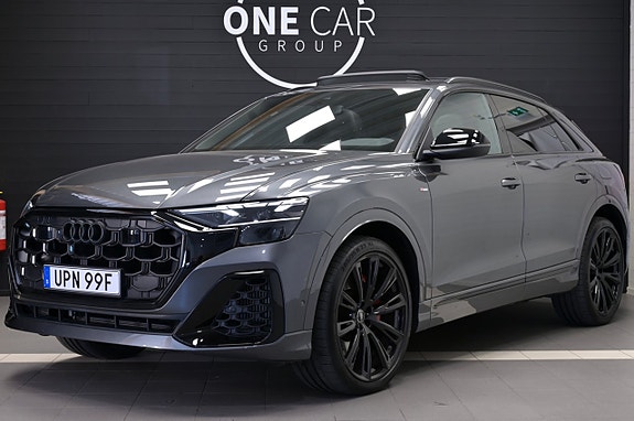 Audi Q8 2 of 30