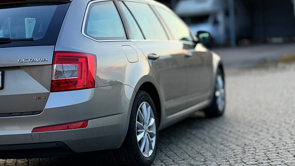 Skoda Octavia 10 of 24