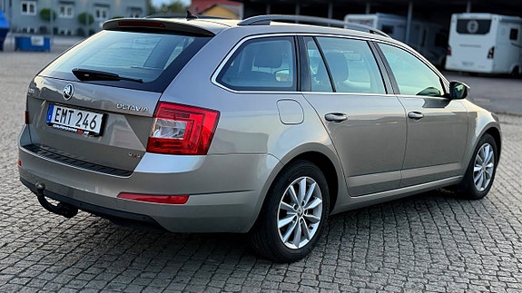 Skoda Octavia 5 of 24