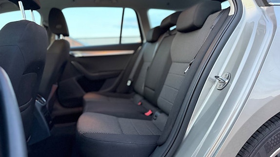 Skoda Octavia 14 of 24