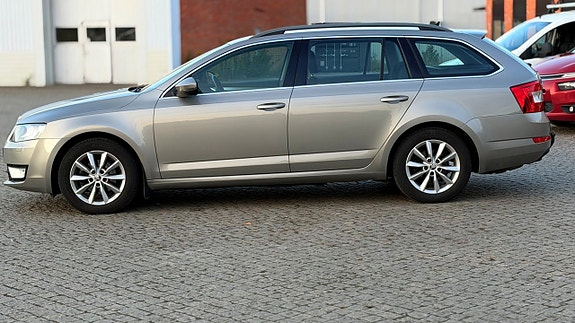 Skoda Octavia 8 of 24