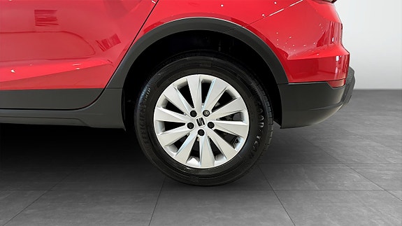 Seat Arona 6 of 12