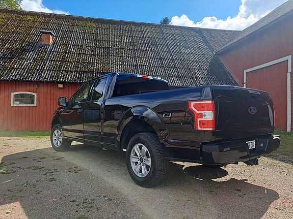 Ford F-150 6 of 6