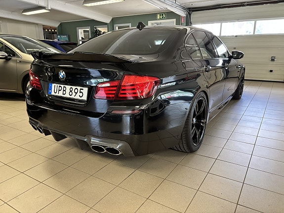 BMW M5 10 of 13