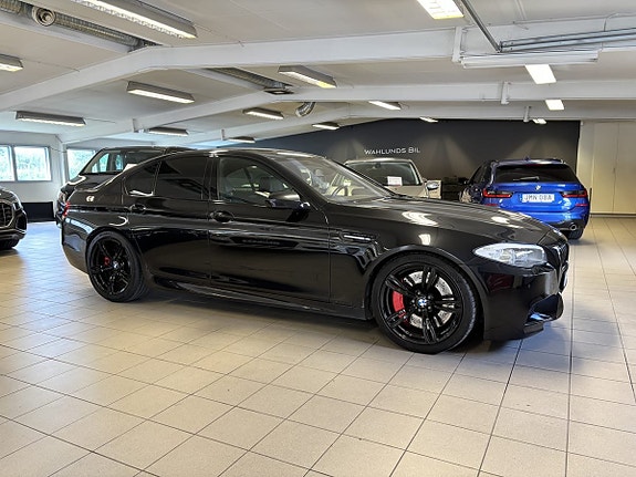 BMW M5 3 of 13