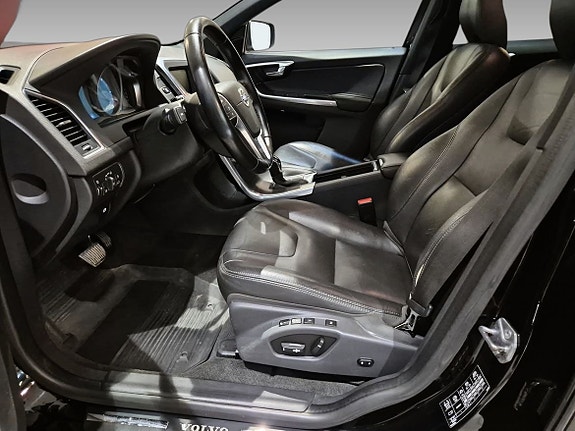 Volvo XC60 7 of 11