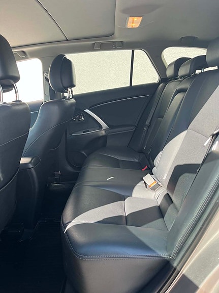 Toyota Avensis 10 of 21