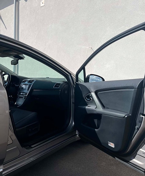 Toyota Avensis 13 of 21
