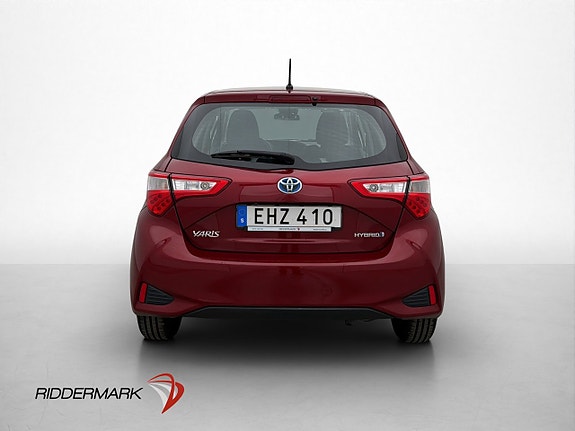 Toyota Yaris 6 of 24