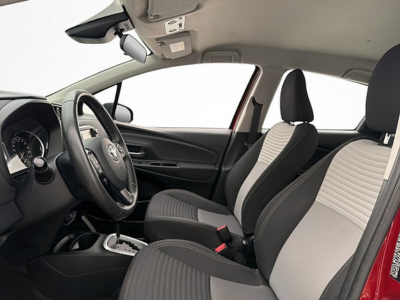 Toyota Yaris 9 of 24