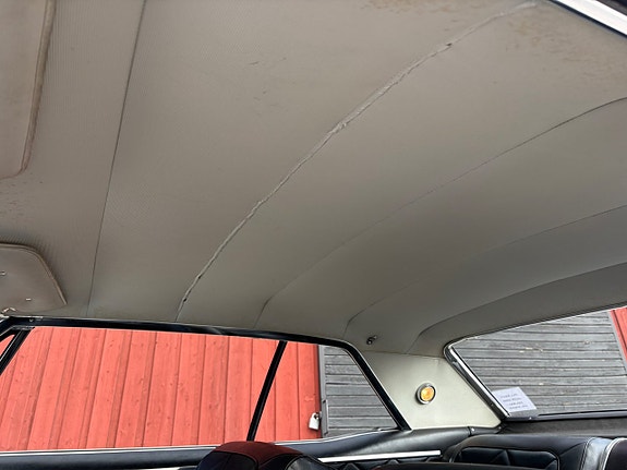 Oldsmobile Ninety-Eight 16 of 25