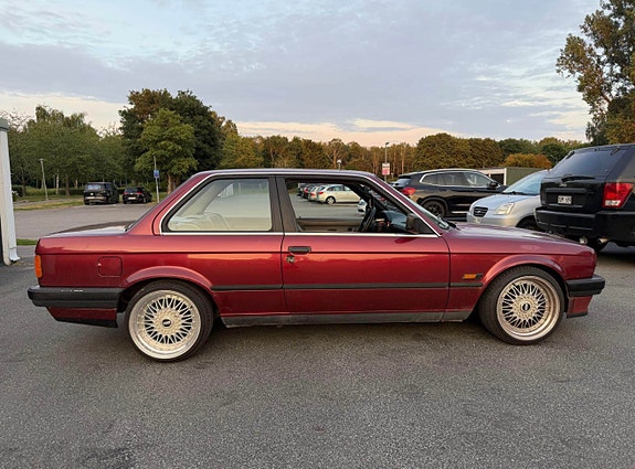 BMW 316i 6 of 10