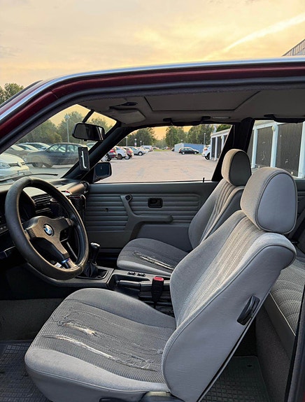 BMW 316i 4 of 10