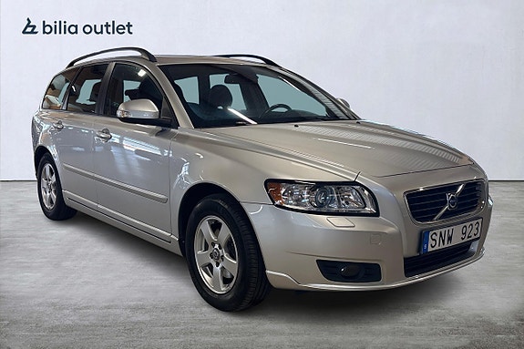 Volvo V50 4 of 21