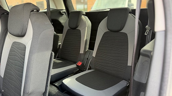 Citroen Grand C4 Picasso 13 of 20