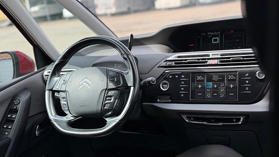 Citroen Grand C4 Picasso 18 of 20