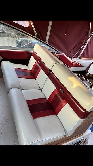 Searay 250 Sundancer 3 of 9