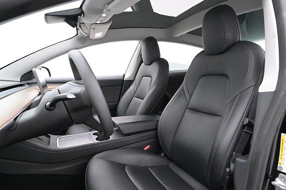 Tesla Model 3 8 of 27