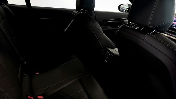 BMW 530e 5 of 9