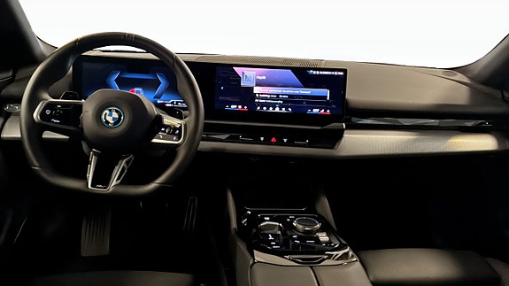 BMW 530e 4 of 9